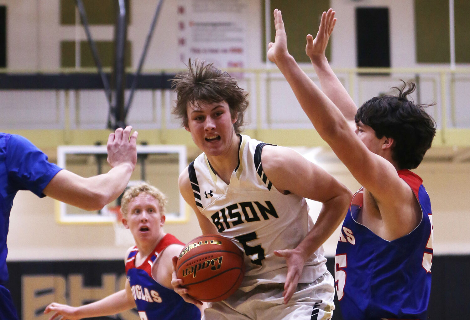 Hunter Stone pushes toward the basket